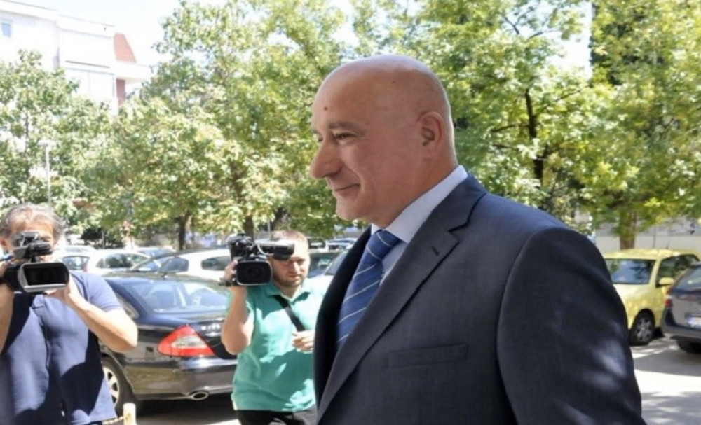 U Podgoricu stigao koverat iz Moskve, tužilac izveo dramsku scenu, odbio da ga primi i vikao "OTROVAĆE NAS"