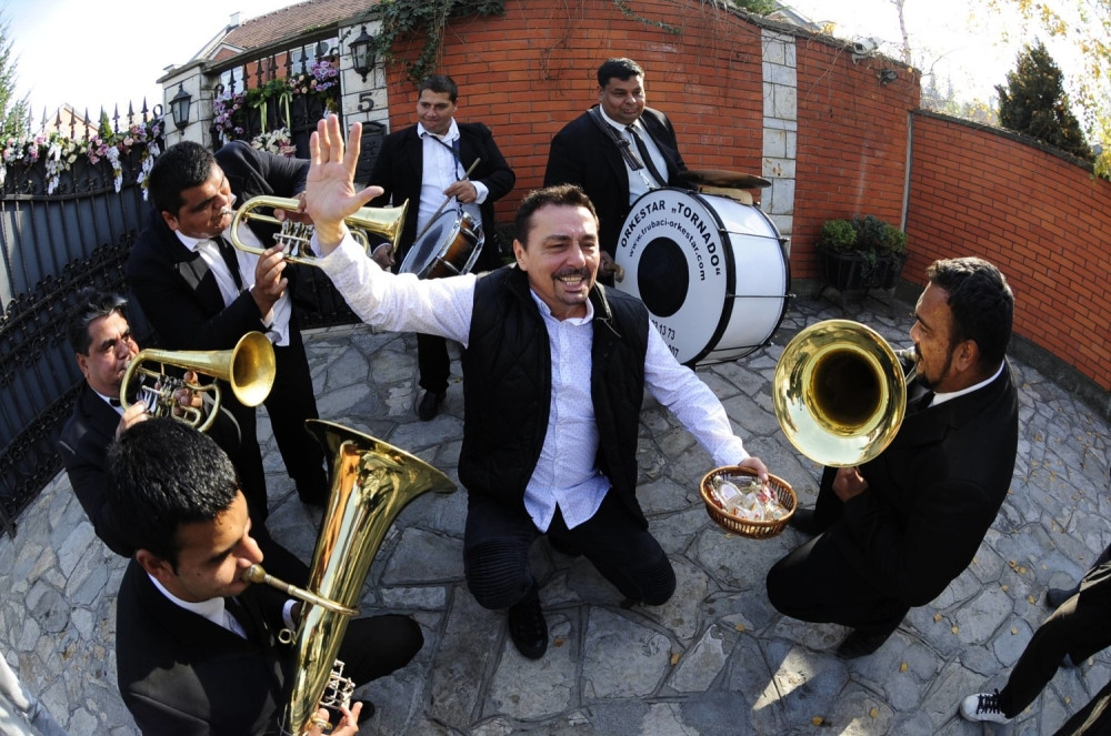 Keba se navukao na kladionicu