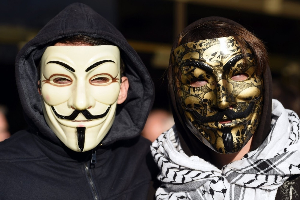 Anonimusi objavili rat mudžahedinima u BiH! (VIDEO)