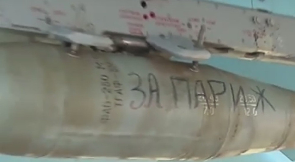 Putin islamiste gađa bombama sa porukom (VIDEO)