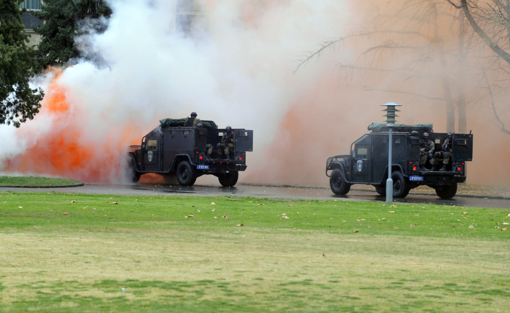 Okončana talačka kriza, uhapšeni teroristi! (FOTO+VIDEO)