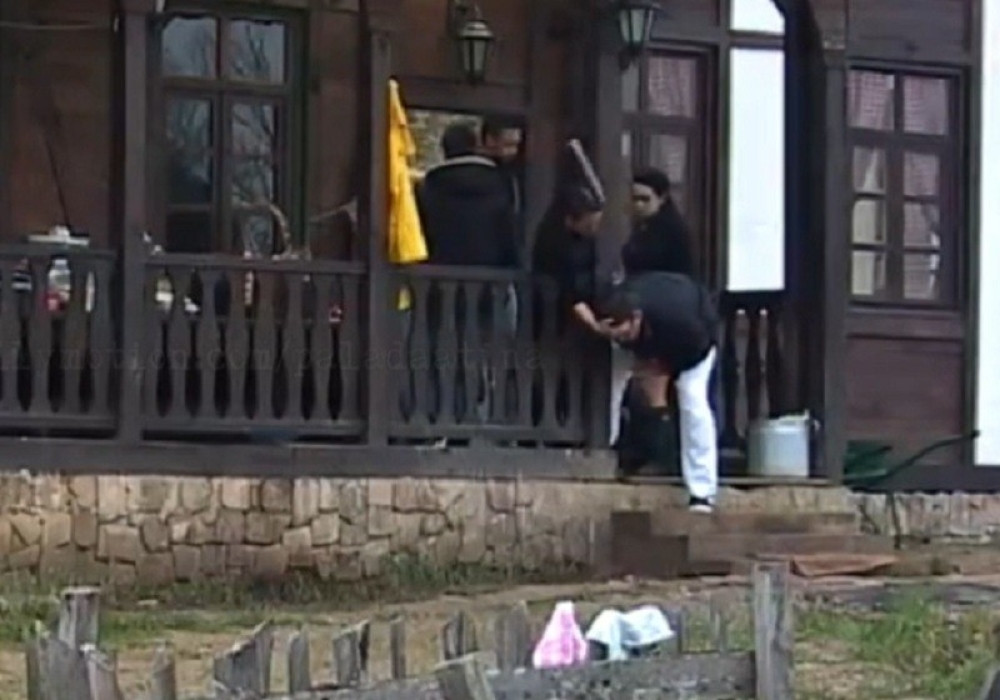 Kristijan se umalo udavio od povraćanja! (VIDEO)