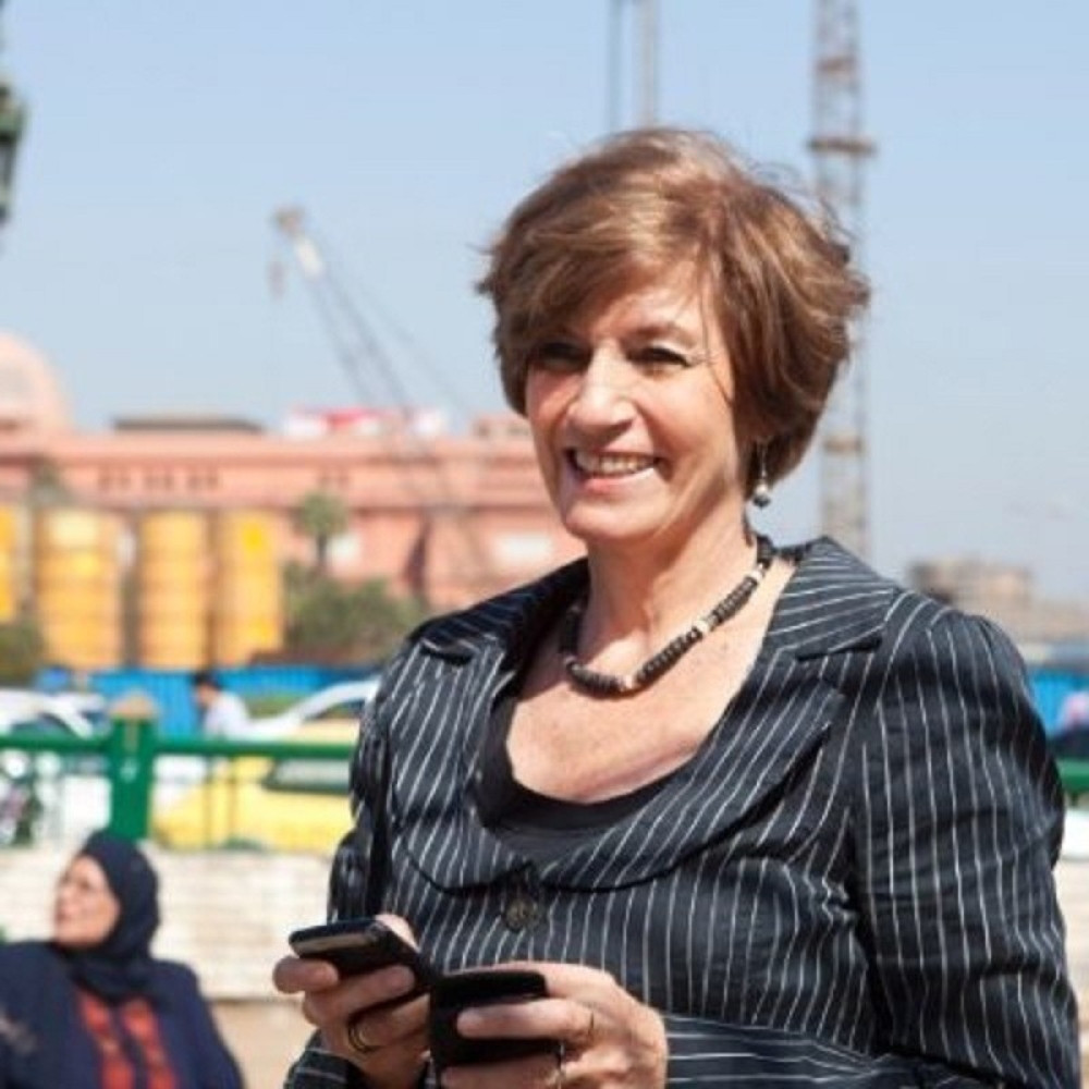 Ambasadorka zbog opklade preplivala Nil! (FOTO)