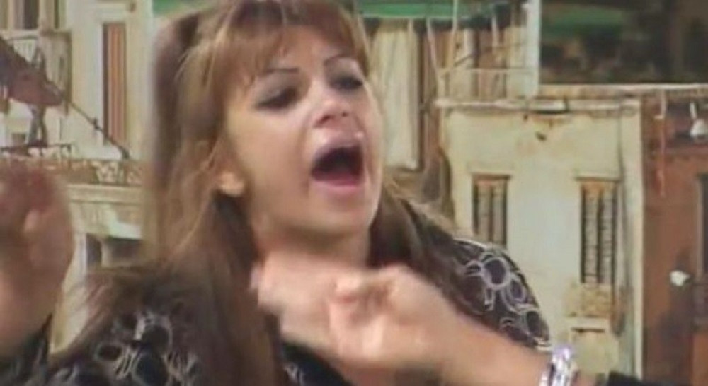 Miljana Vesnu polila kafom!