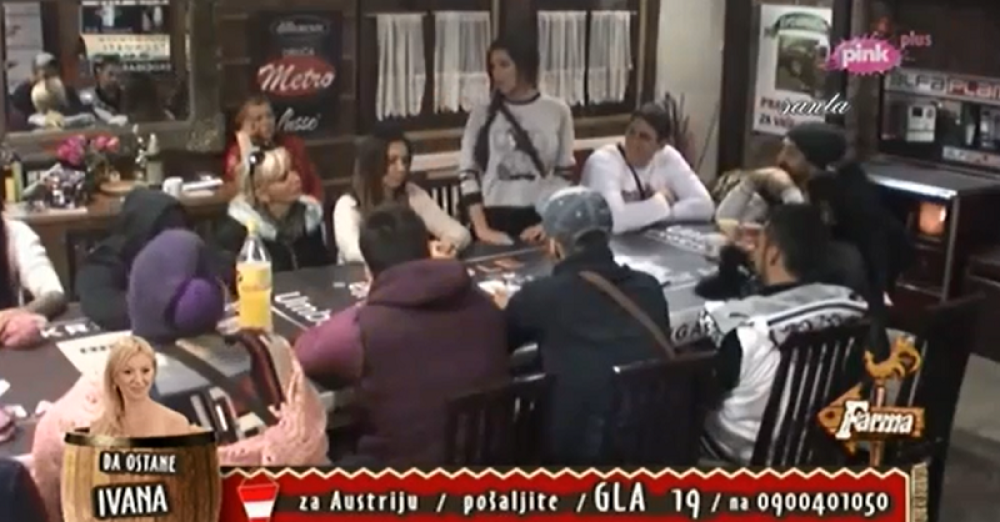 Stanija: Majo, prostitutko raspala! (VIDEO)