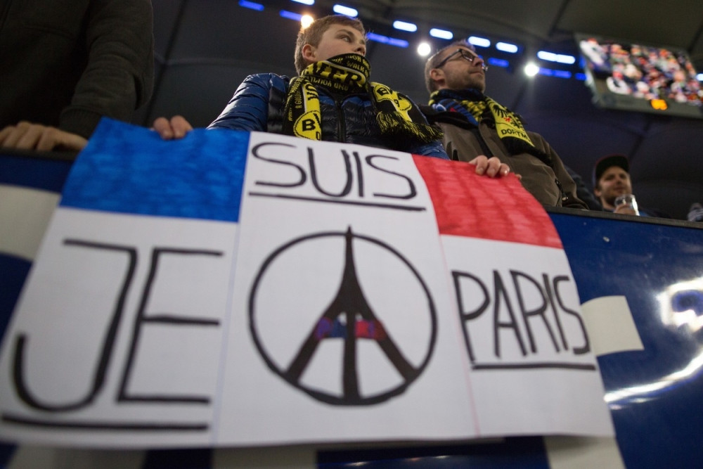 PSŽ protiv Malmea sa porukom: "Je suis Paris"