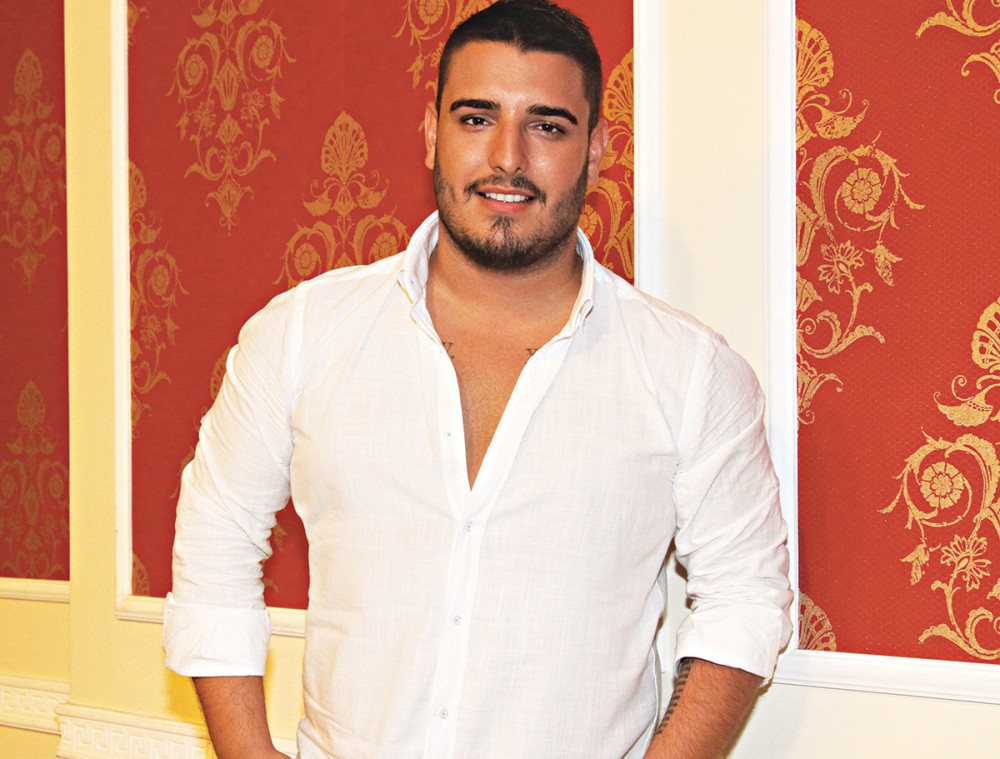 Skinuo se, a salo kipti na sve strane (FOTO)