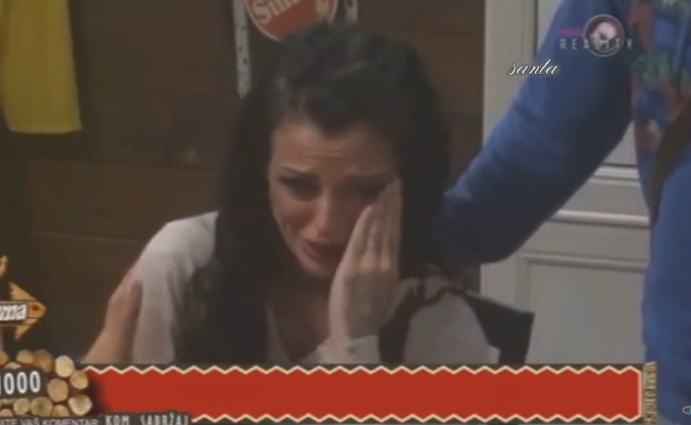 Jelena Krunić opet povredila nogu! (VIDEO)