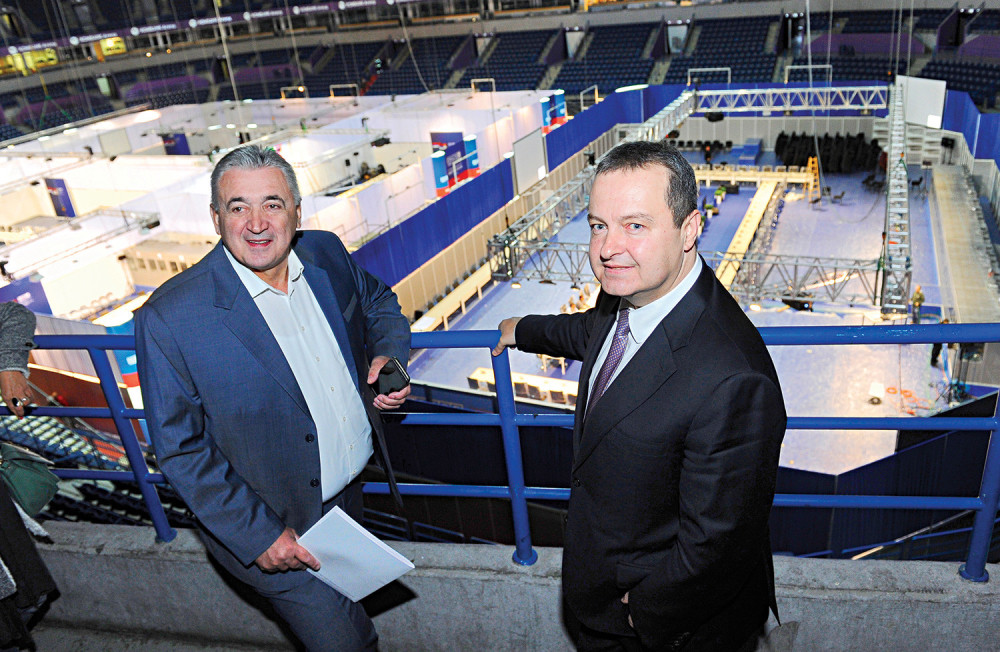 Drug Tito dočekuje svetske državnike