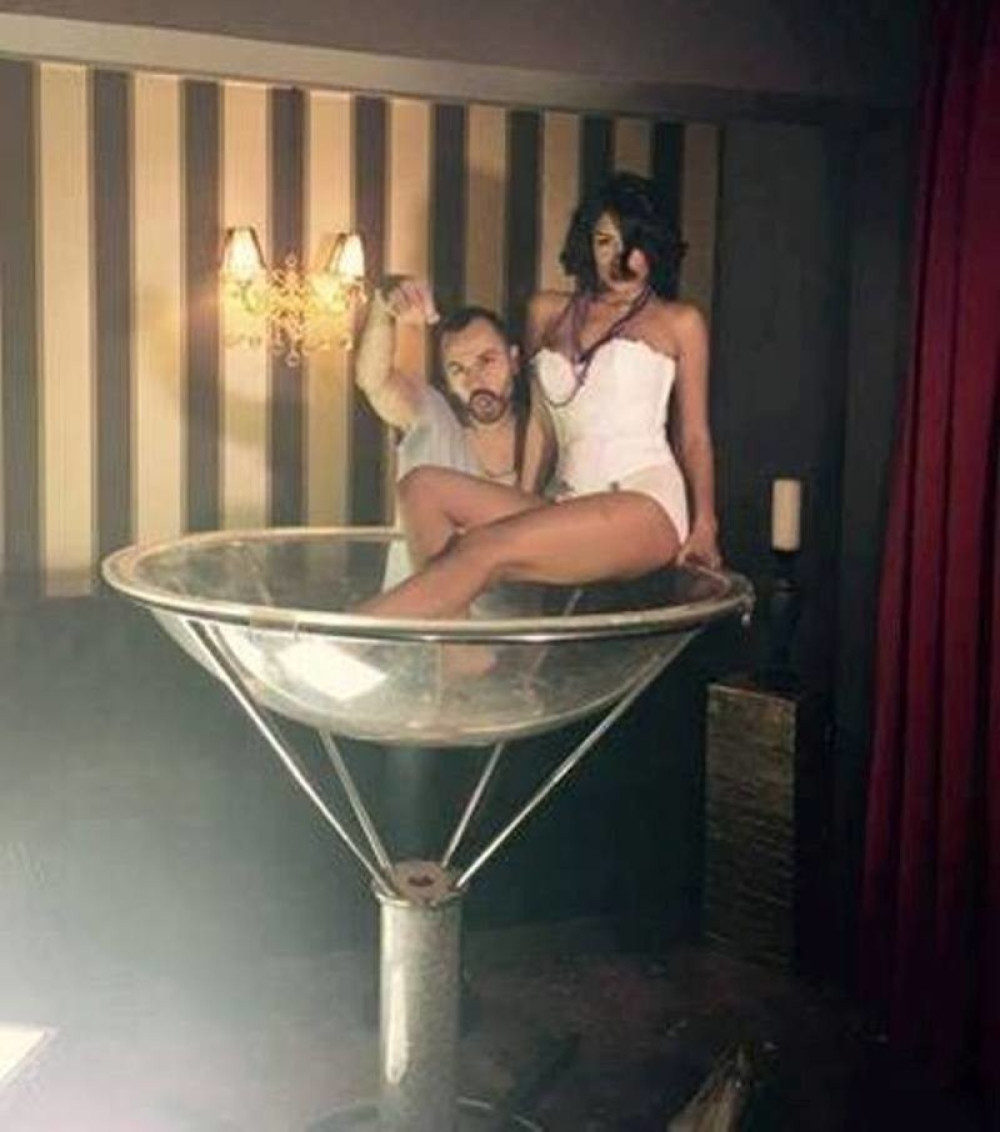 Dušan i Una igraju za bogatog šeika!