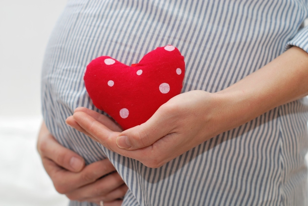 Pevačica postaje majka po četvrti put