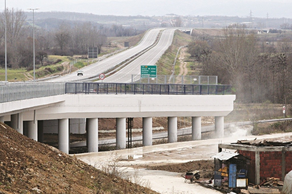 Zbog kašnjenja sa radovima na Koridoru ostaju bez posla?
