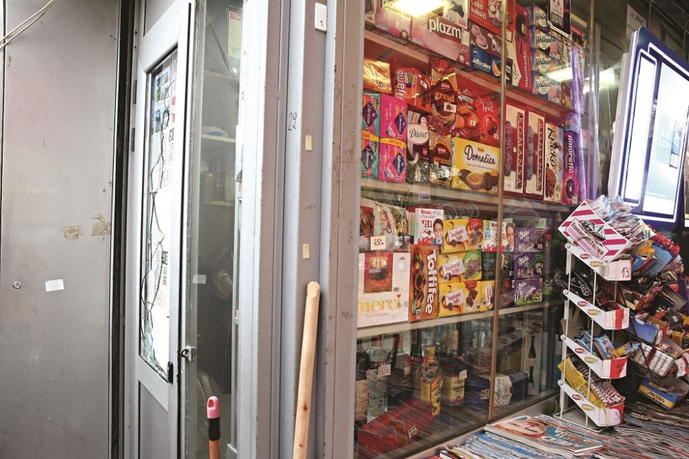 Razbili mu lobanju zbog 2.400 dinara