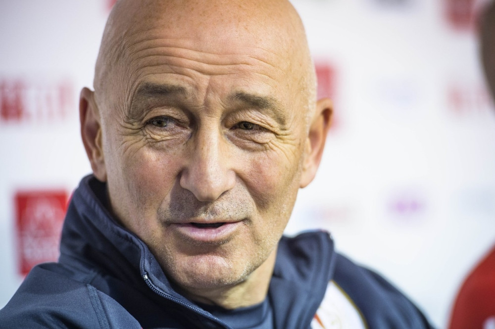 Nema šanse da mi polusvet sastavlja tim