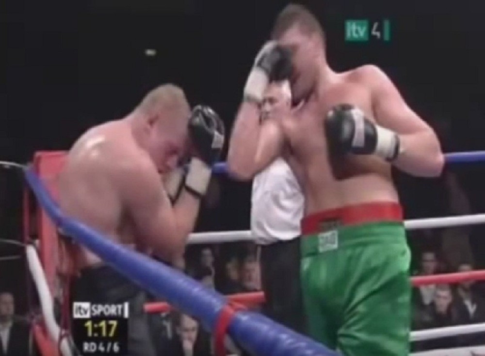 Novopečeni šampion umalo nokautirao samog sebe! (VIDEO)