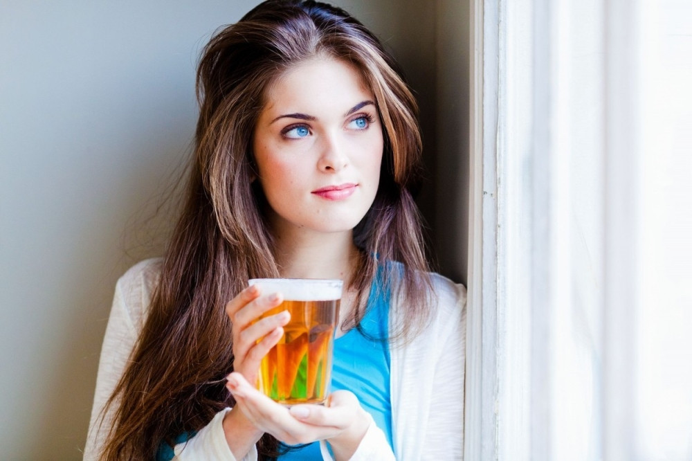 Saznajte kako pivo eliminiše bore i otklanja negativne promene na vašoj koži!