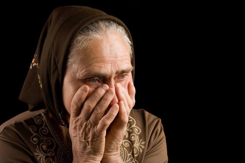 Mučili starice i oteli im sav novac