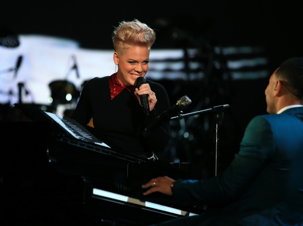 Pink odsekla kosu: Napravila potpunu promenu, komentari pljušte (FOTO)