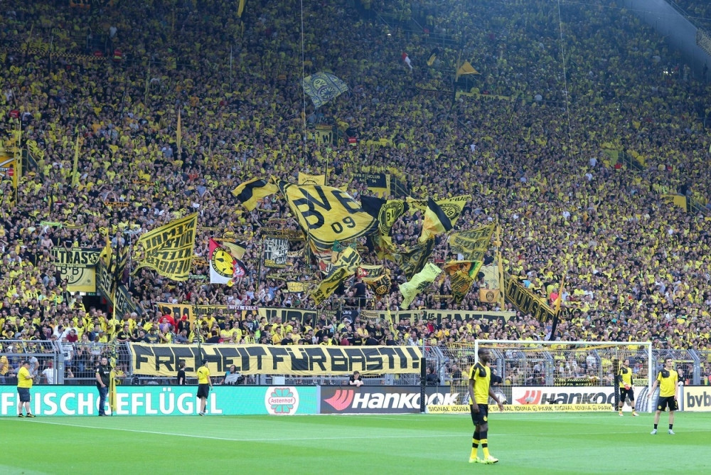 Dortmund samleo i Frajburg