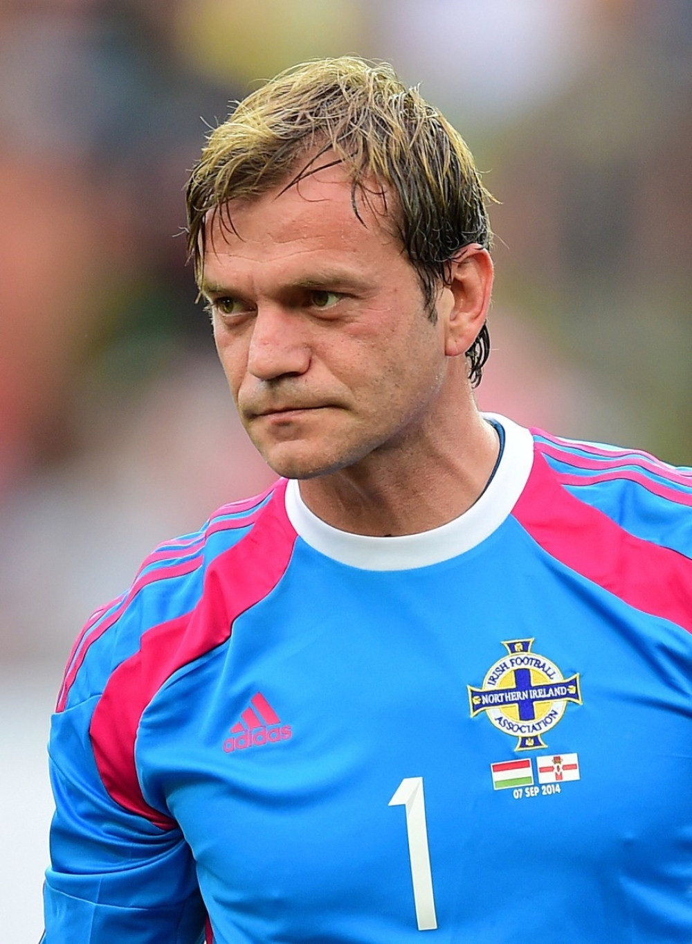 Bivši golman Junajteda se žestoko izblamirao (VIDEO)