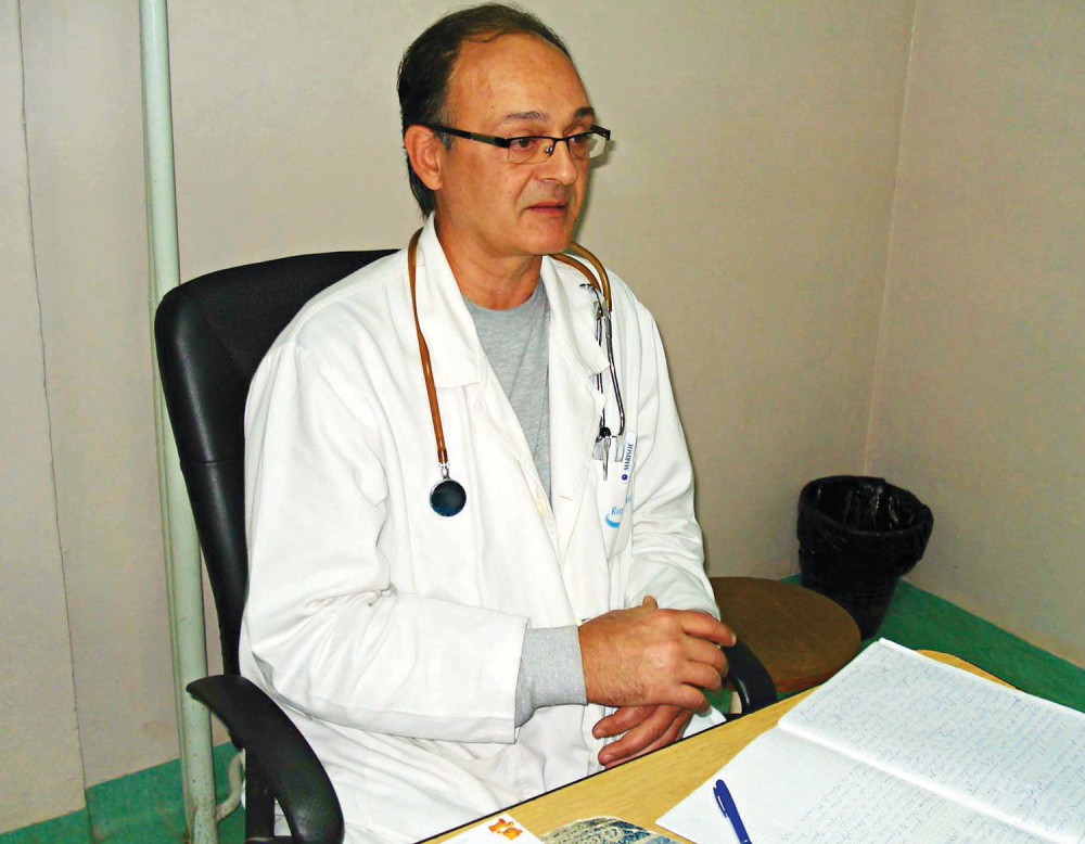 Lekar šutnuo koleginicu jer ga je prijavila da puši lulu?!