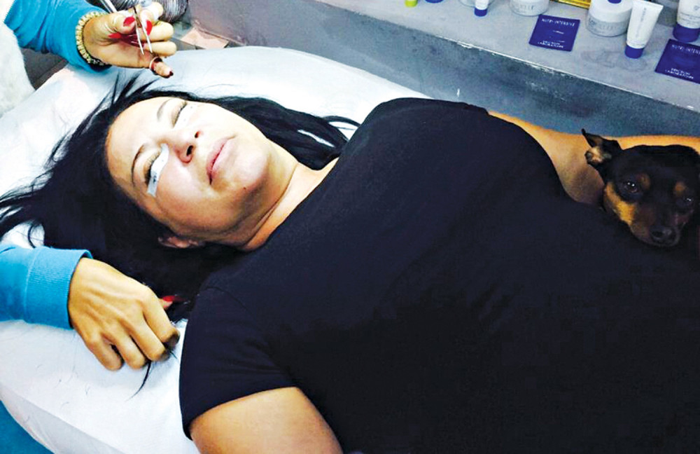 Stoja remontovala lice