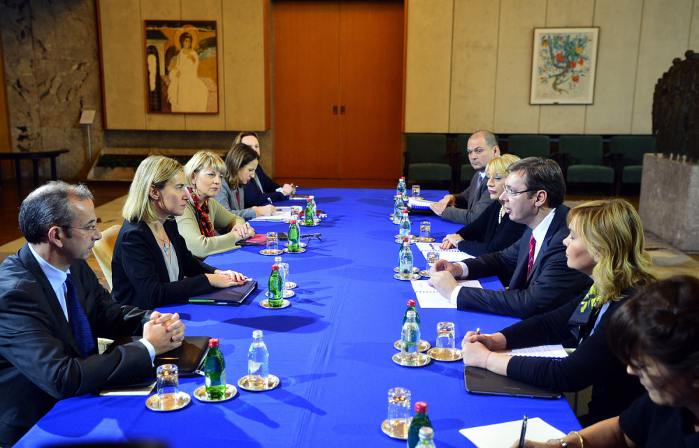 Mogerini: 14. decembra otvaramo dva poglavlja