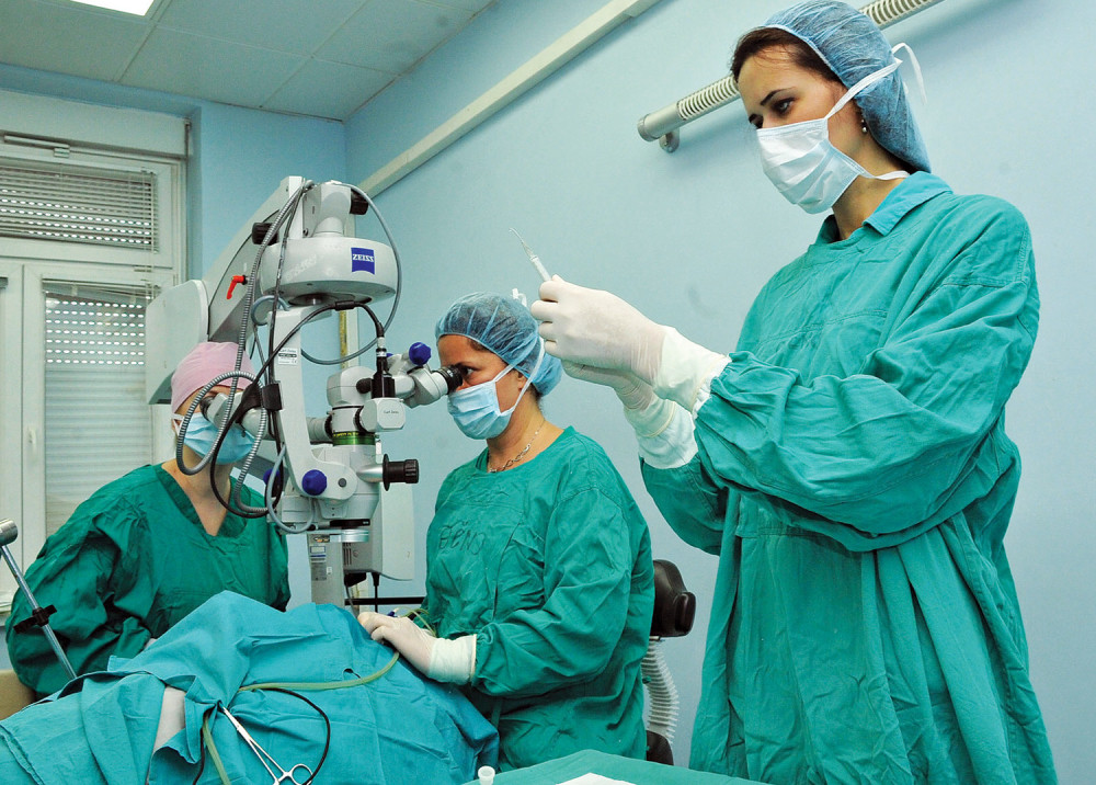 Ne znam da li ću pre da umrem ili progledam!