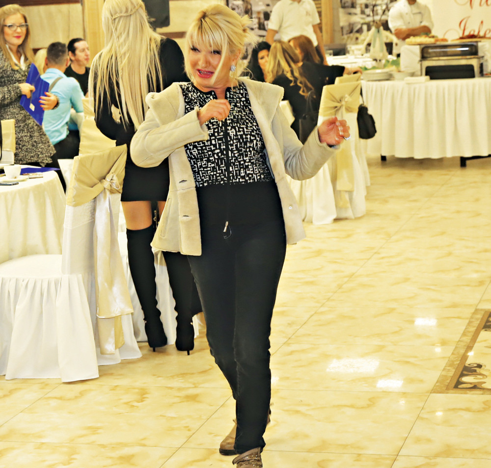 Goca pretila i histerisala!