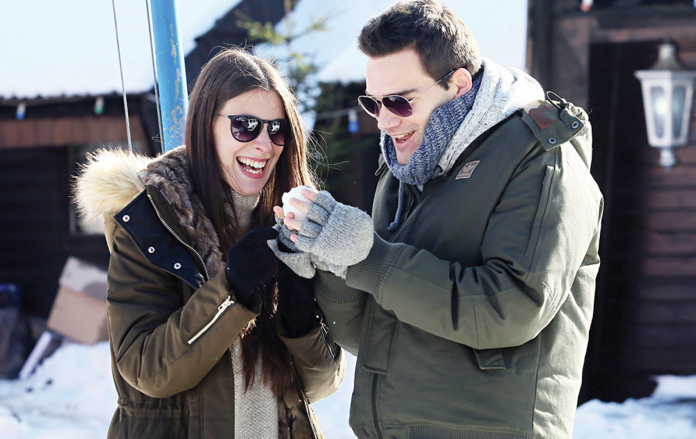 Bojana devojka pogodila u glavu!