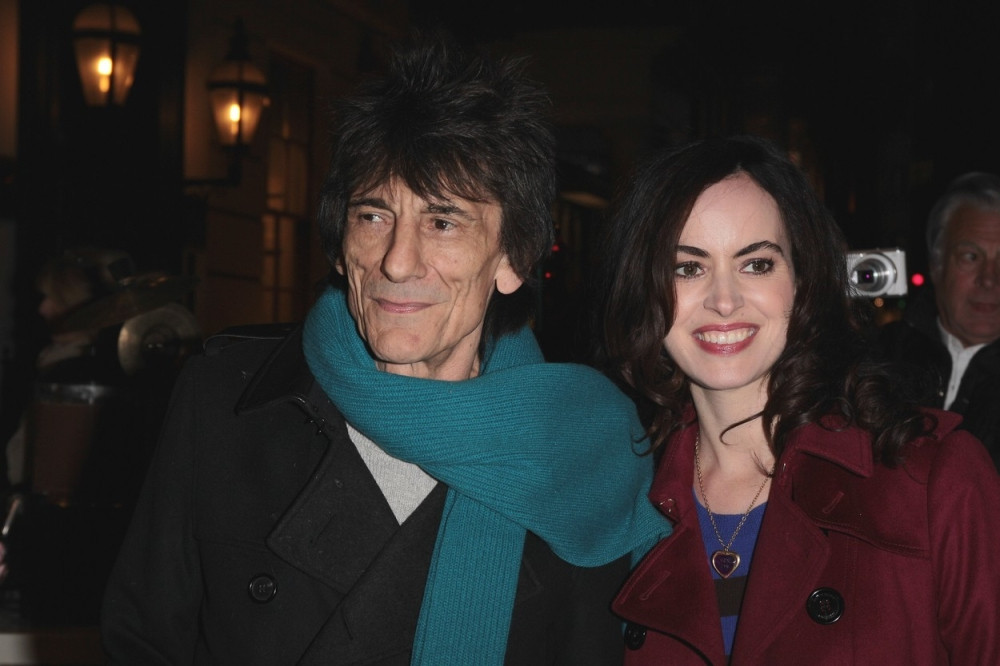 Roker dobio bliznakinje u 68. godini!