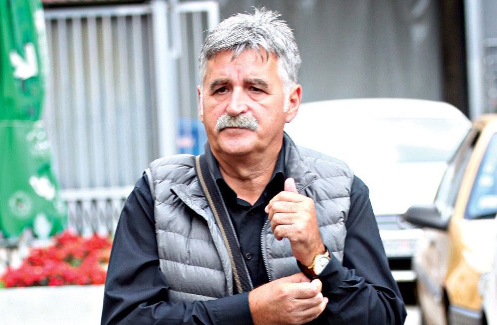 Bosanac: "Popoviću, daj pare!"