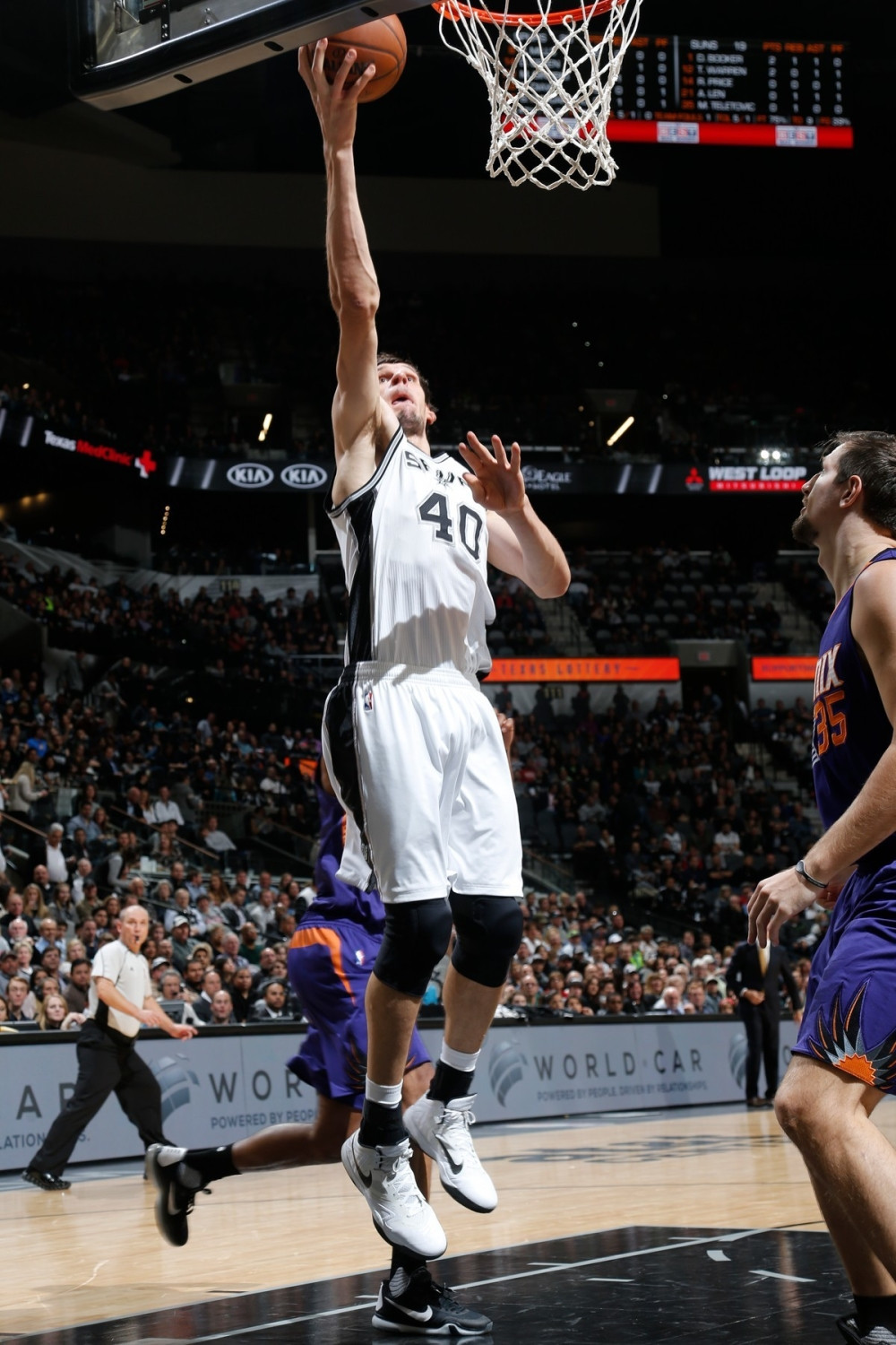 Bobi Marjanović efikasniji u NBA ligi od Karija!