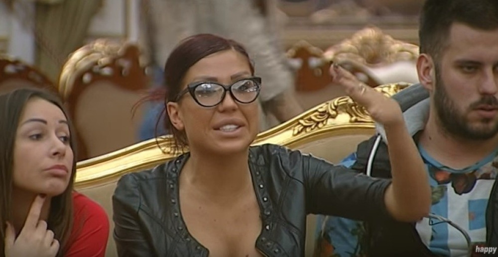 Ajfonka objasnila kako je poljubila Uroša