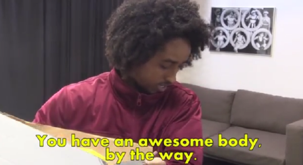 Kako muškarci reaguju kad se nađu pred golom ženom! (VIDEO)