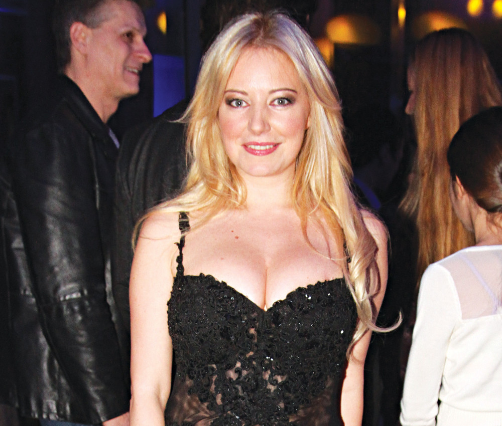 Sin više sluša Mašu i medveda nego mene