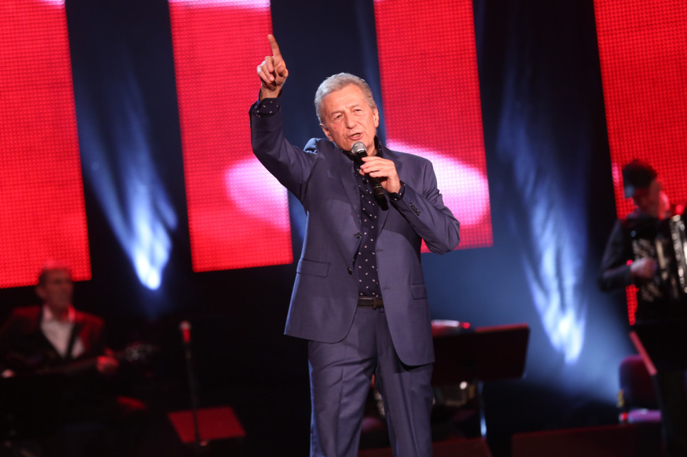 Miroslav Ilić posvetio koncert pokojnim roditeljima