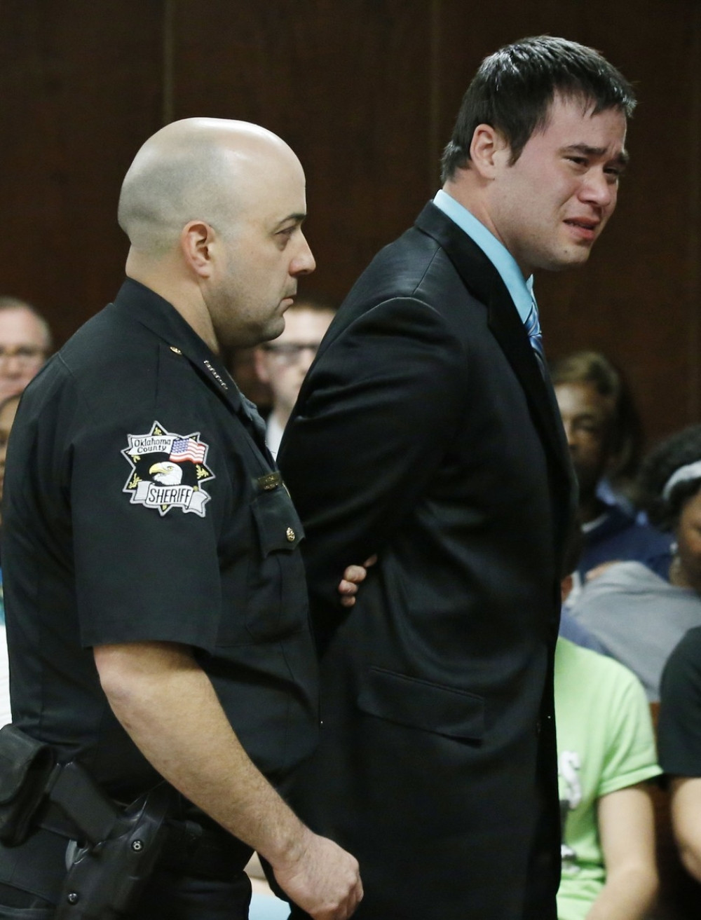 Policajac na dužnosti silovao 13 žena!