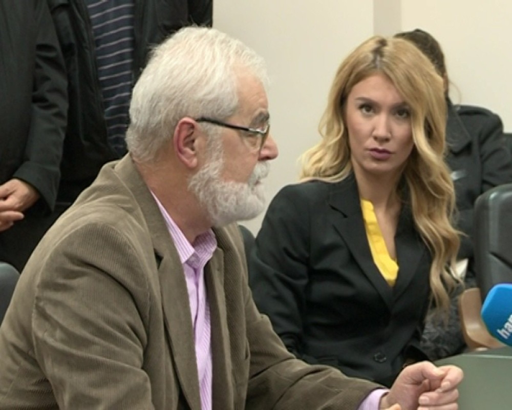 Ako vam se ne dopadaju "Parovi", promenite kanal!