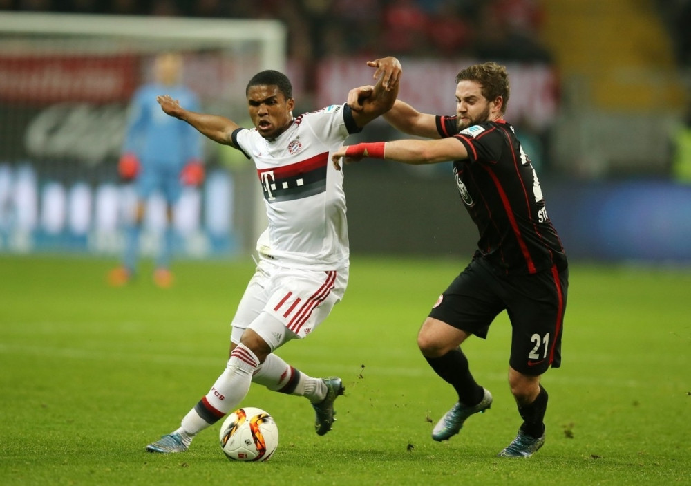 Daglas Kosta udario u tramvaj