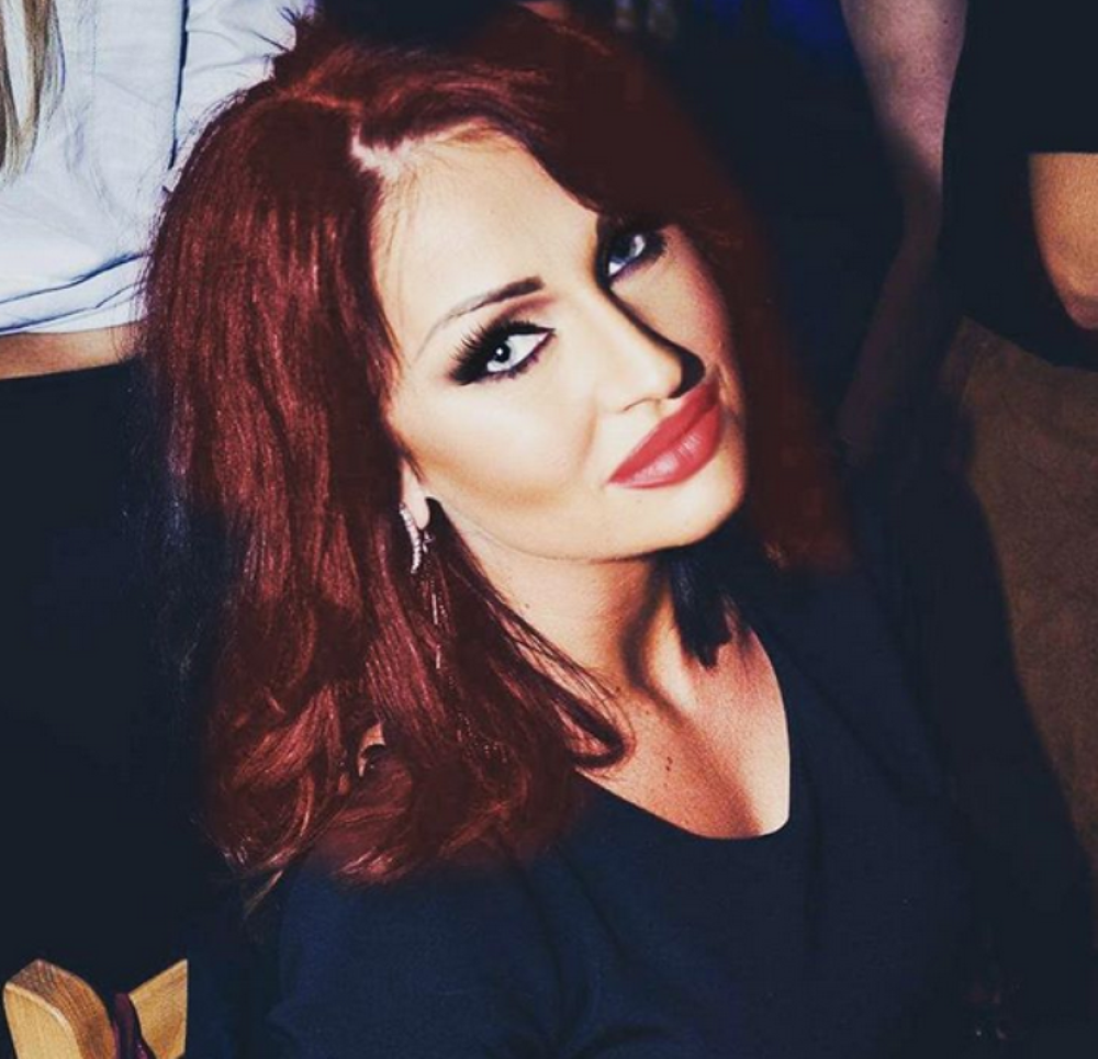 Kaću maltretiraju preko Fejsbuka