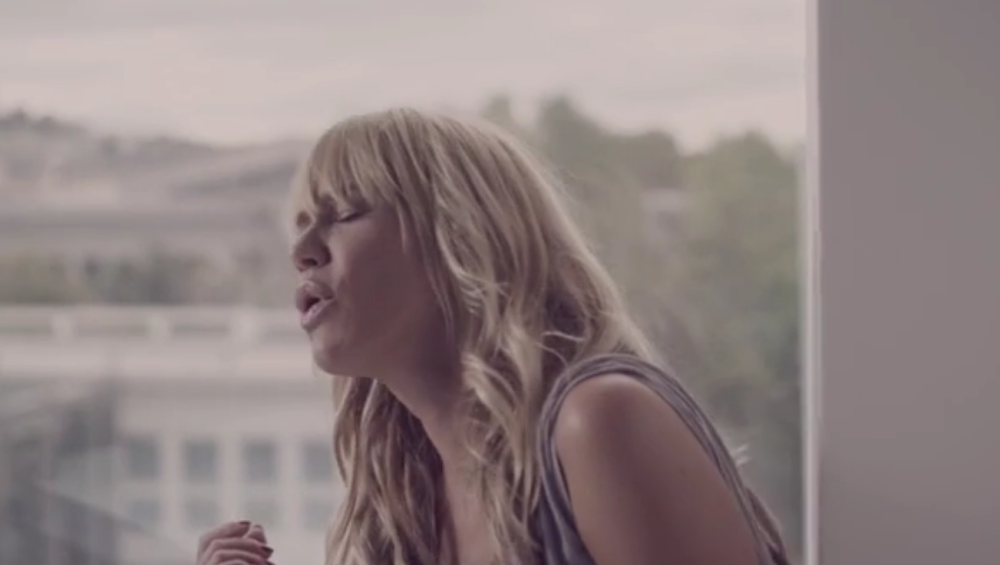 Natašin dragi je pravo pseto! (VIDEO)