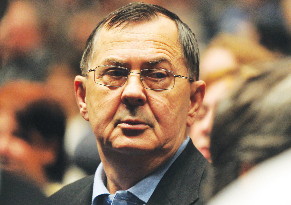 Mihalj Kertes ponovo mora u ćorku!