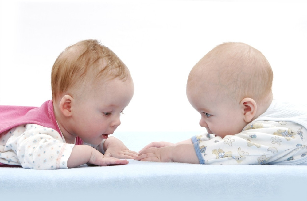 Ovo će biti TOP 10 imena za bebe u 2016.