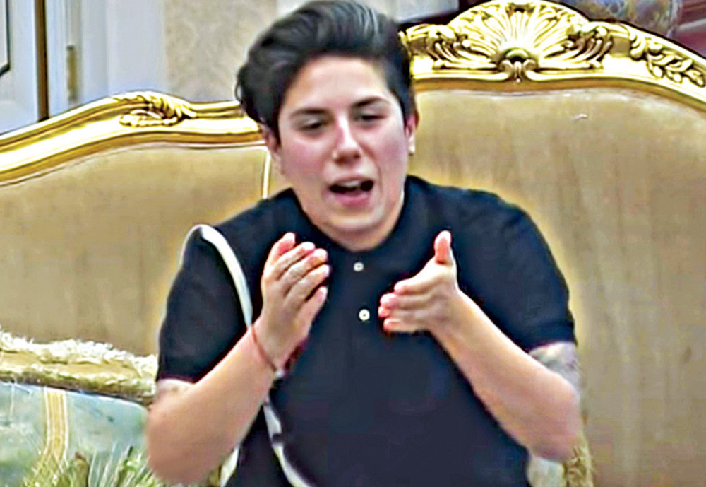 Upiškila sam se dok me je mama tukla!