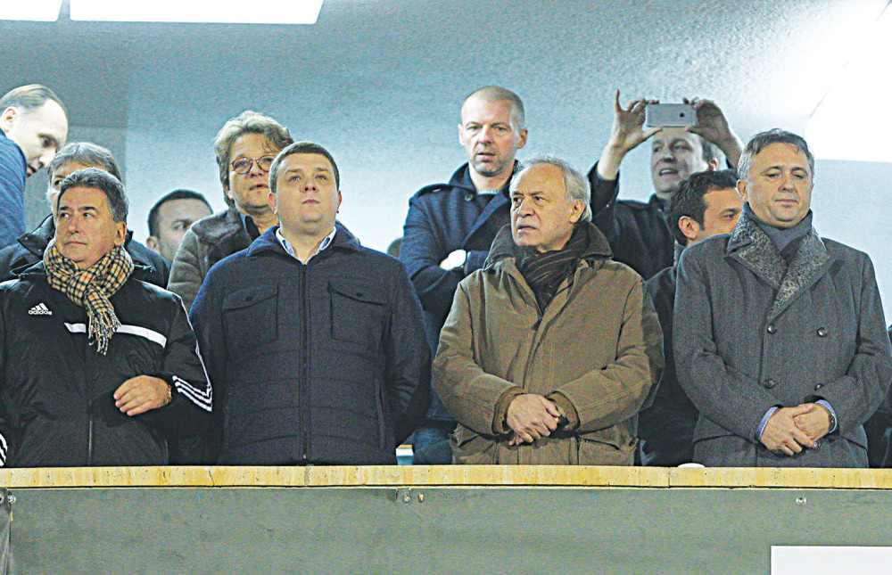 Uzimali kredite, prodavali igrače, ostajali bez struje i zaradili 6,5 miliona evra