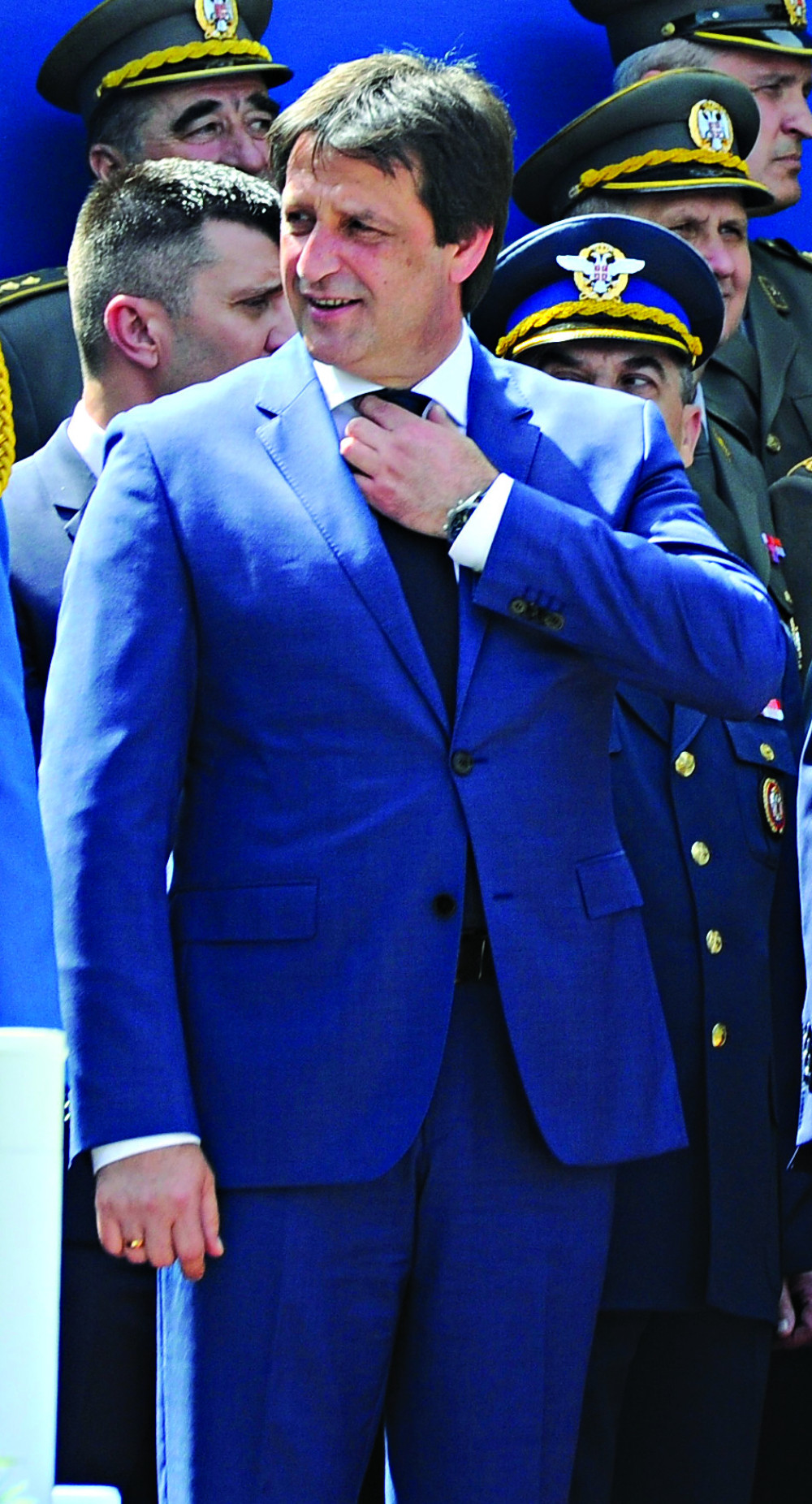 Afere ih koštale fotelje!