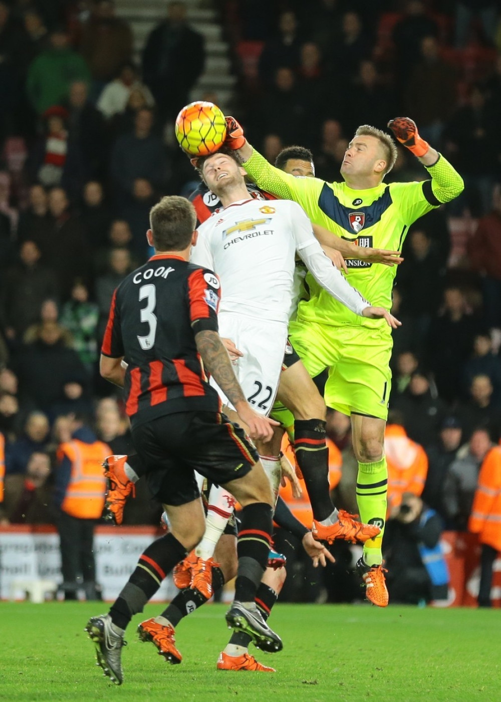 Posle Čelsija, "trešnjama" se otrovao i Mančester!