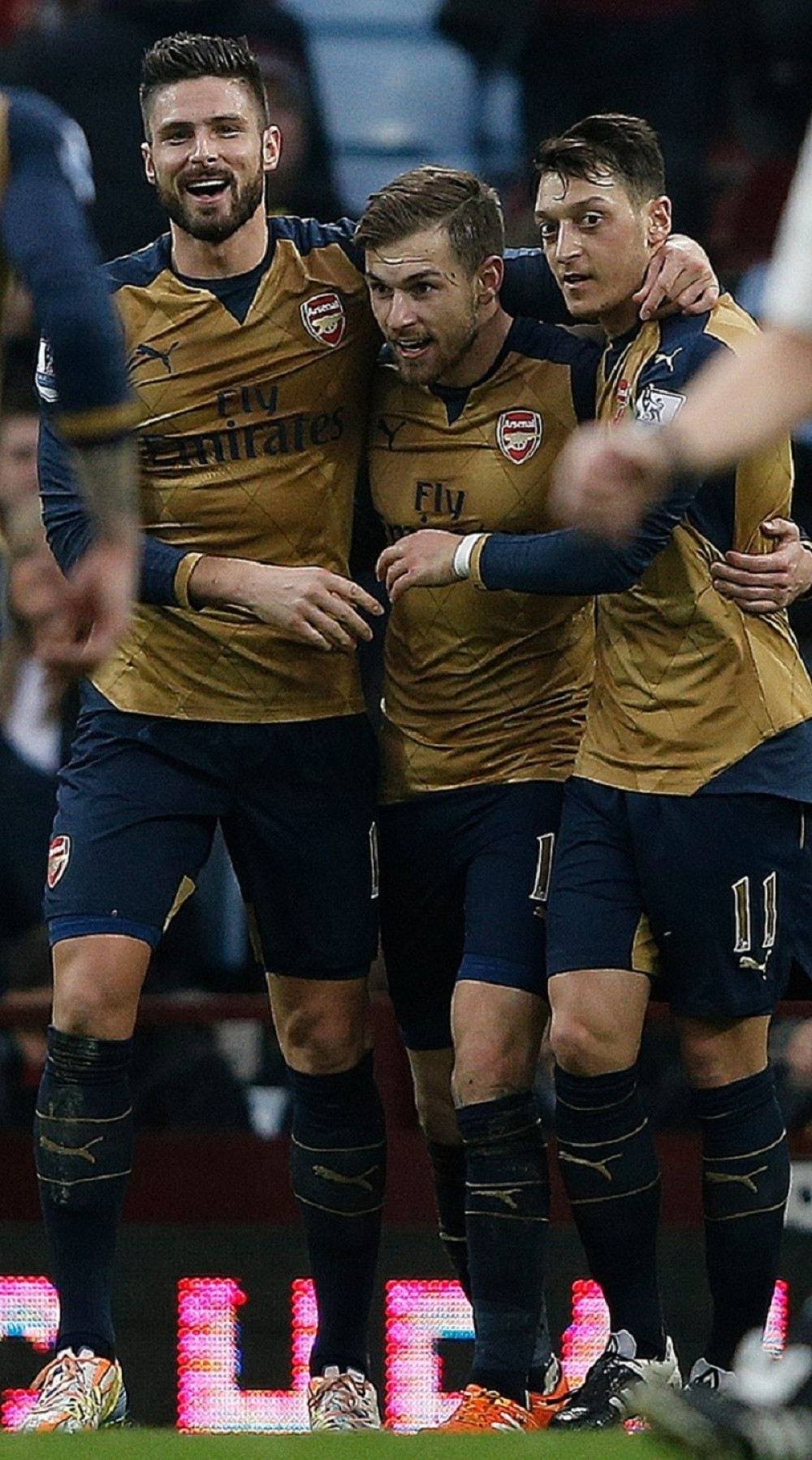 Arsenal na čelu tabele!