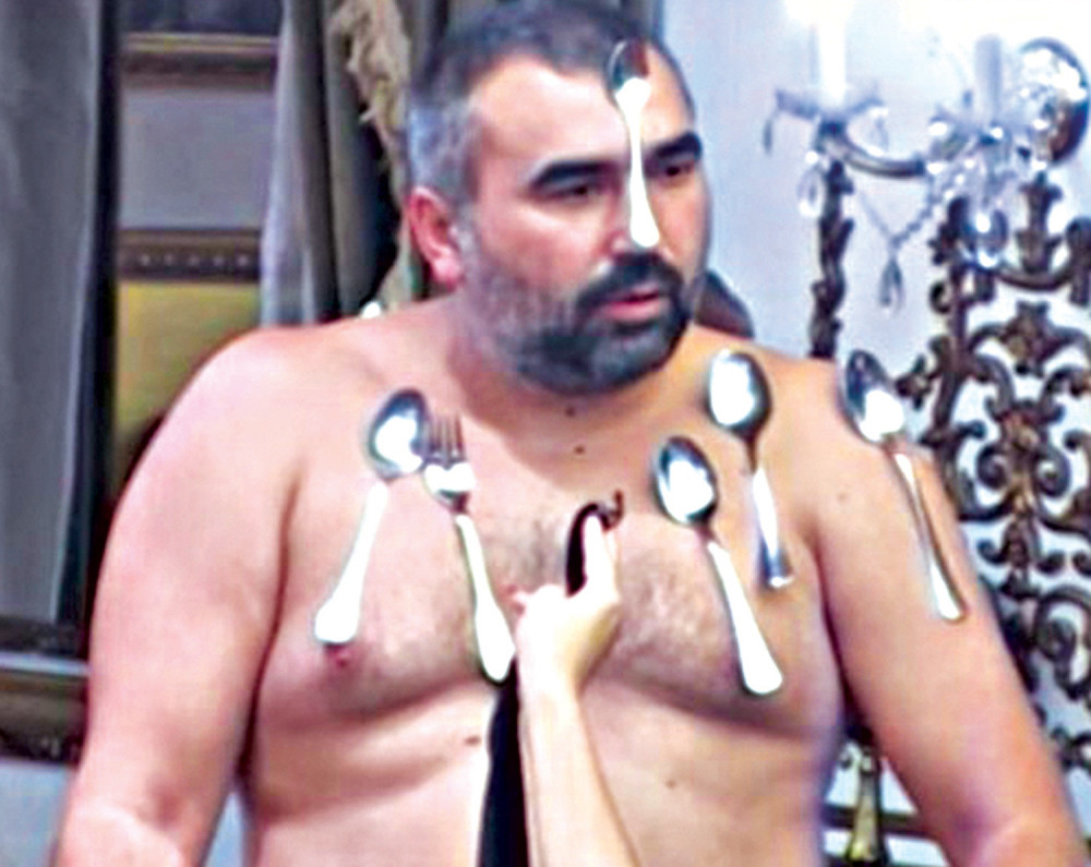 Za slavu šetam go po selu!